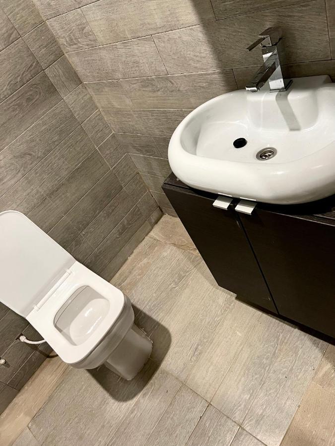 Yazmin Studio Residence Lamin Екстер'єр фото